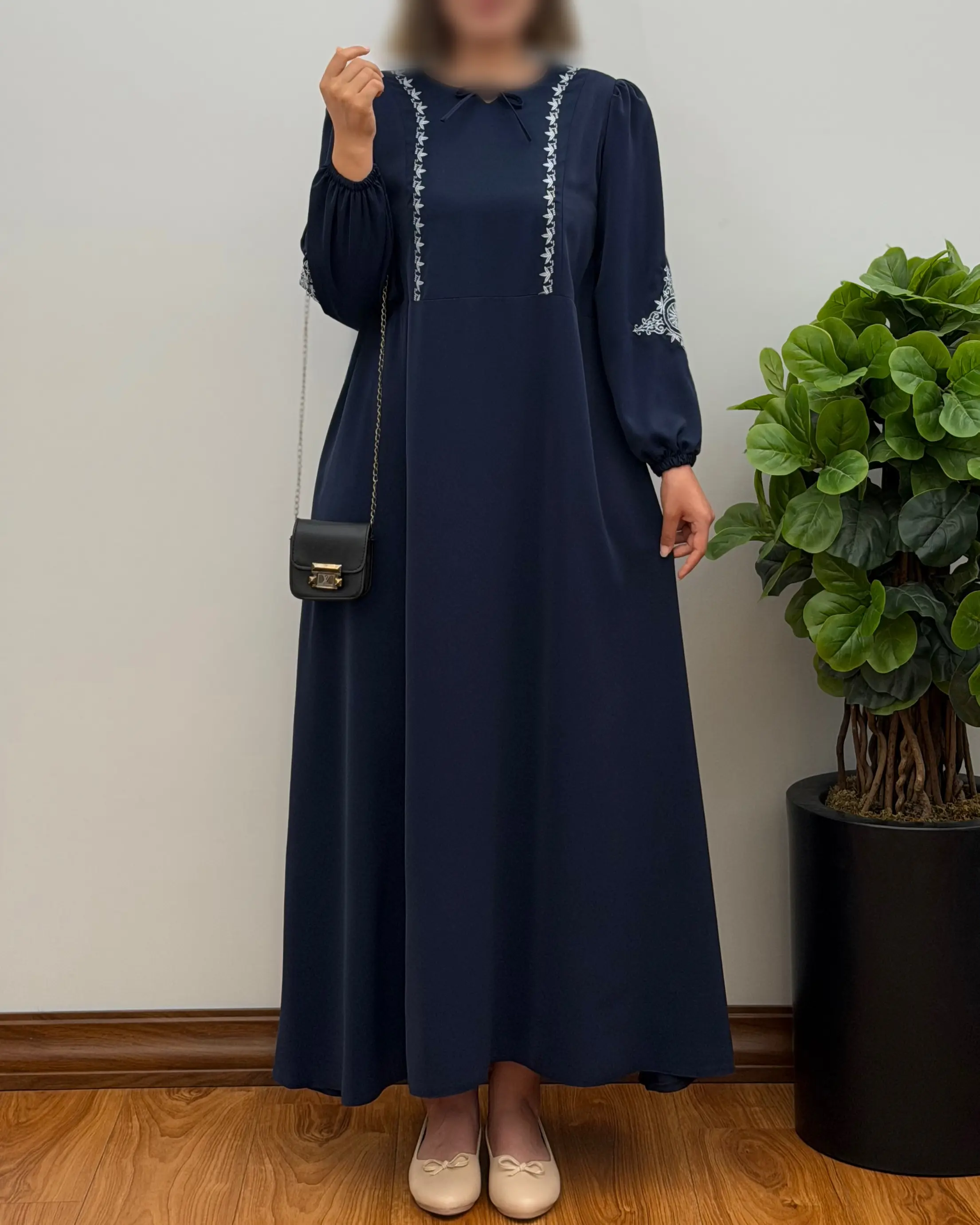 پیراهن مانتویی زنانه الیزه گلدوزی